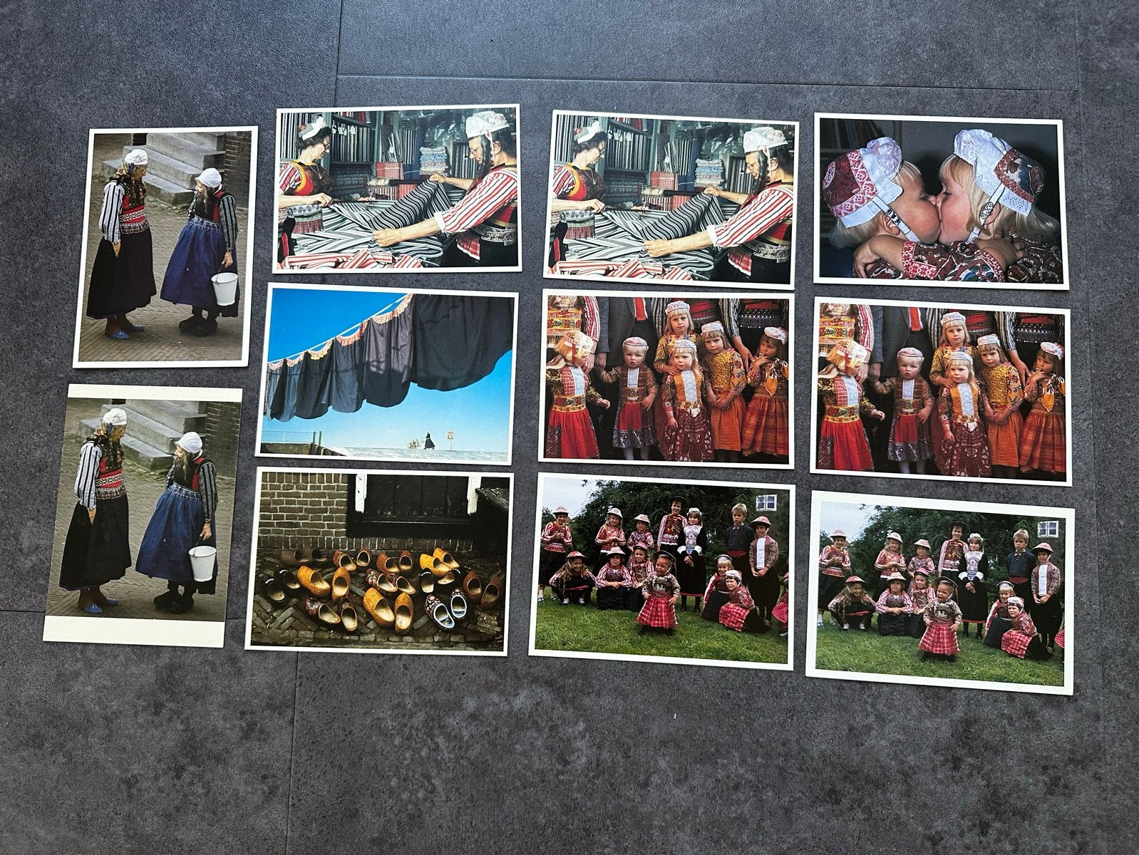 11x Ansichtkaarten Marken Klederdracht, Ophalen of Verzenden, Ongelopen, Noord-Holland