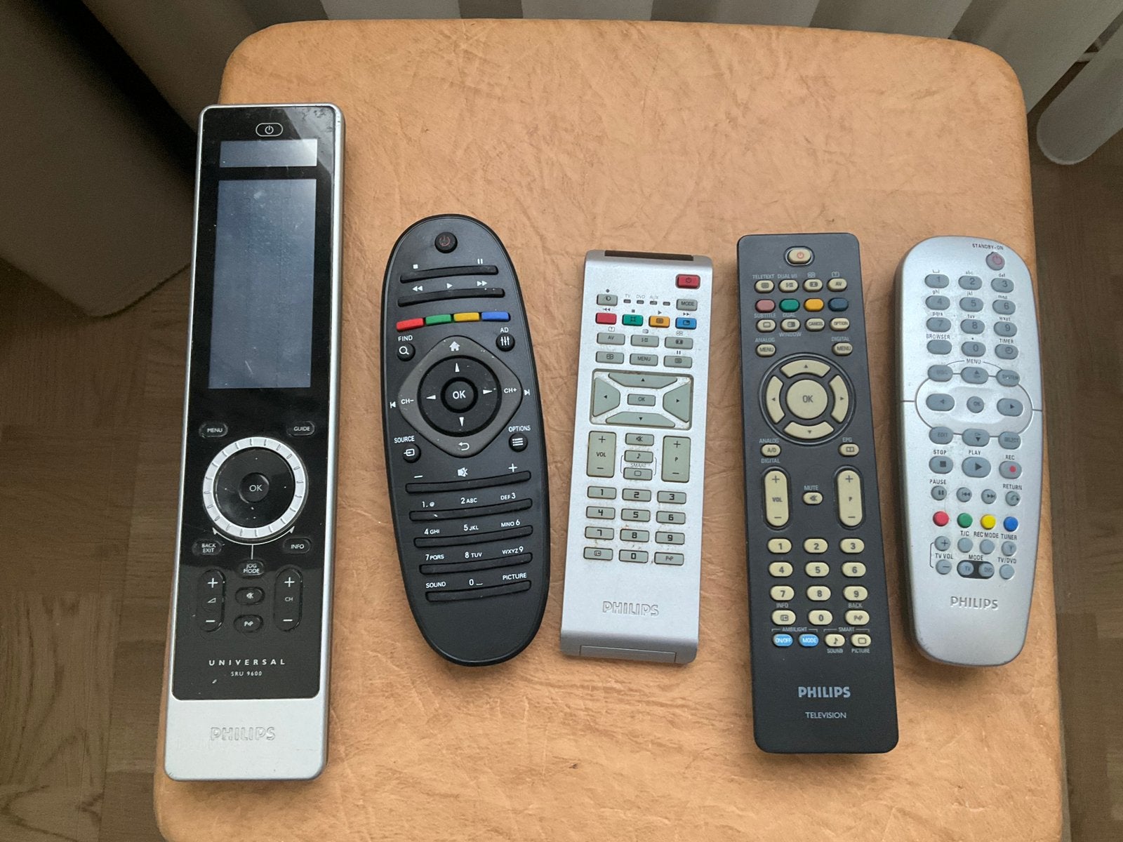 💥Diverse Philips LCD HD ready tv afstandsbedieningen💥, Ophalen of Verzenden, Gebruikt