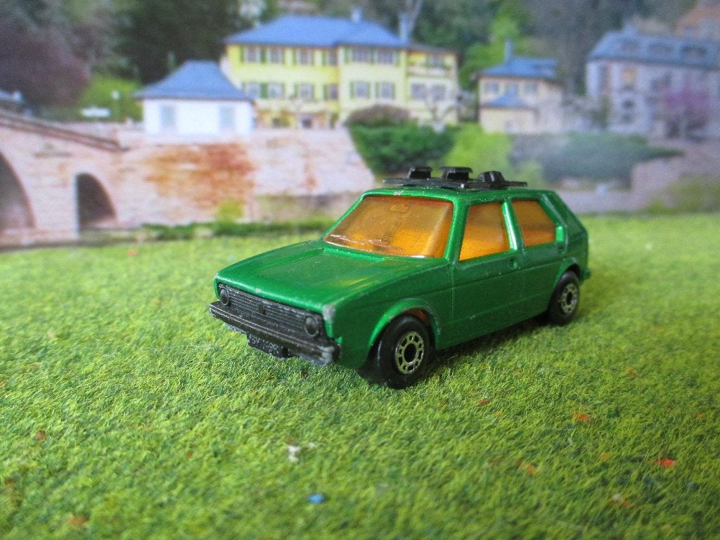1:56 VW Volkswagen Golf Mk.1 Matchbox groenmetallic i.z.g.s., Ophalen of Verzenden, Gebruikt, Auto