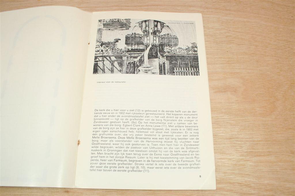 Het Mooie Kerkje van Zandeweer — Vertelling [1968], Ophalen of Verzenden, Gelezen