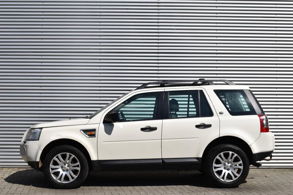 Land rover FREELANDER 2.2 AUT. TD4 HSE / APK T/M 02-2027 / H, Auto's, Gebruikt, 4 cilinders, 2000 kg, Wit