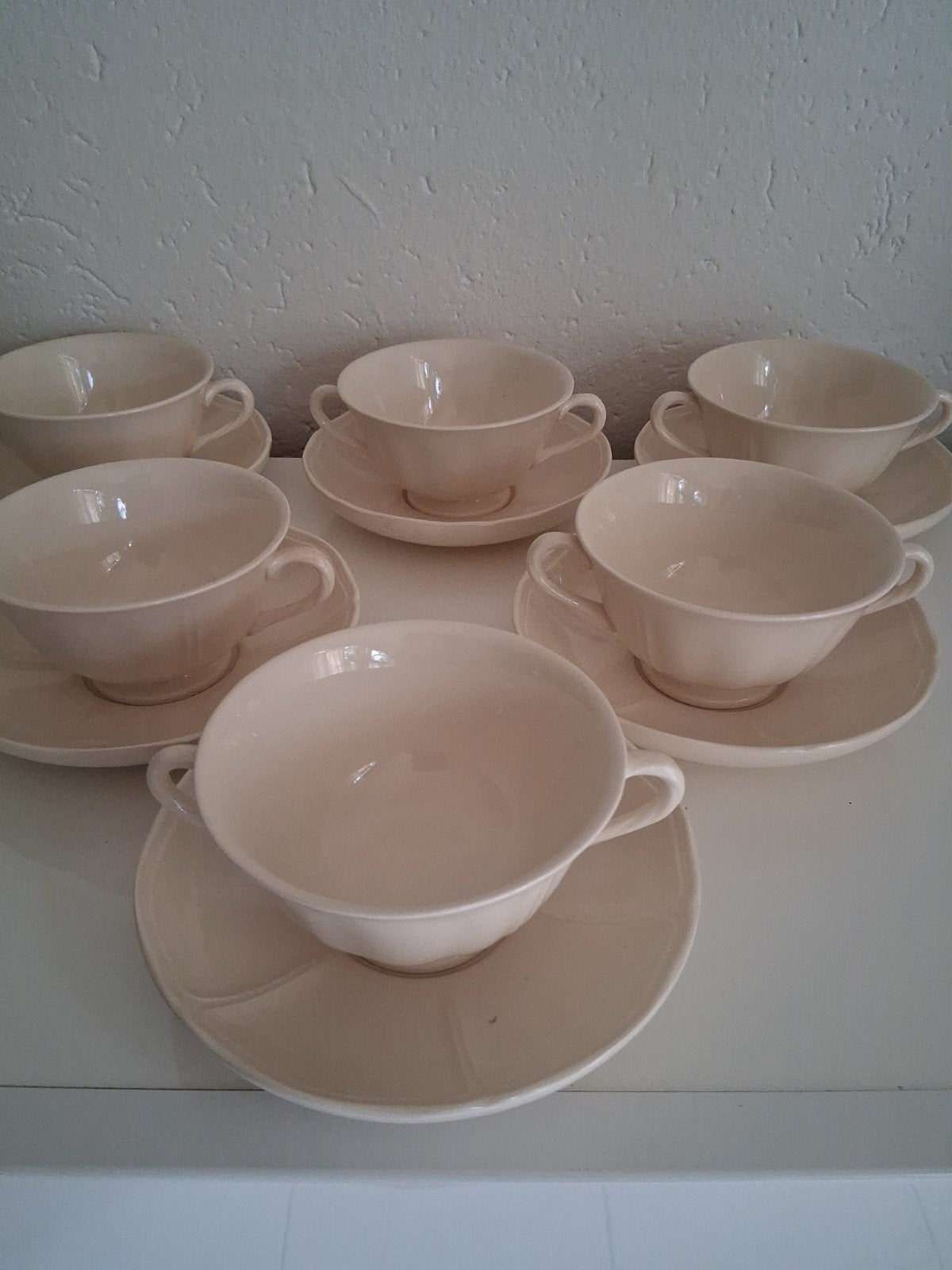Wedgwood Queens Plain prachtige SOEPKOMMEN met Schotels 6 st, Huis en Inrichting, Keuken | Servies, Ophalen of Verzenden, Zo goed als nieuw