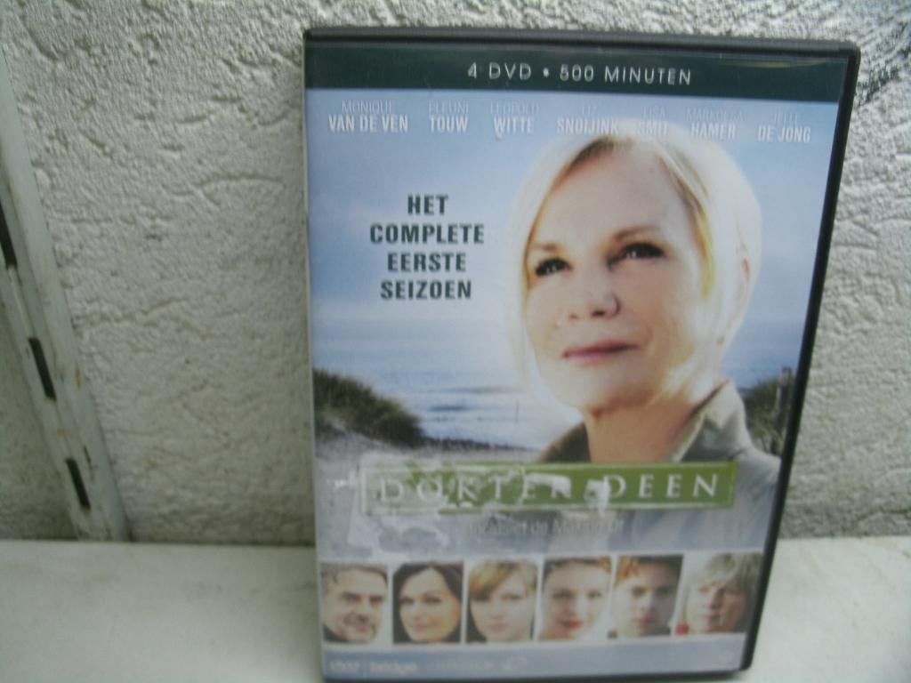 dvd 297b dokter deen 1e seizoen compl 4 dvd, Cd's en Dvd's, Alle leeftijden, Ophalen of Verzenden, Zo goed als nieuw, Drama