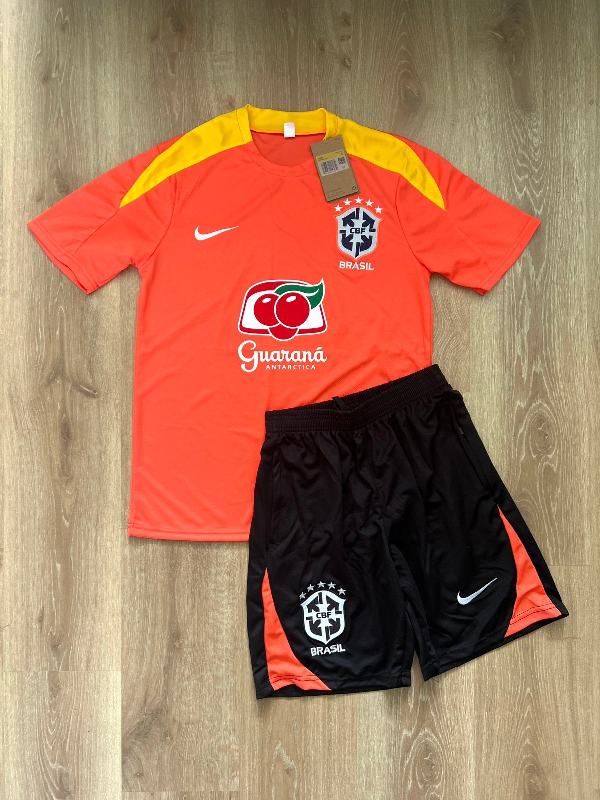 Brazilië trainingsset oranje Maat S, Nieuw, Oranje, Ophalen of Verzenden, Nike