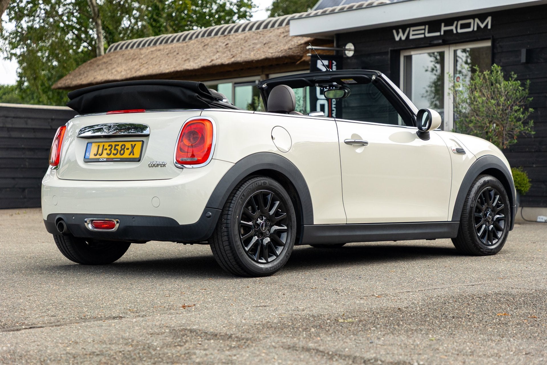 Mini Cabrio 1.5 Cooper Pepper Business Automaat I Leder I Ha, 136 pk, Euro 6, Cabriolet, 4 stoelen