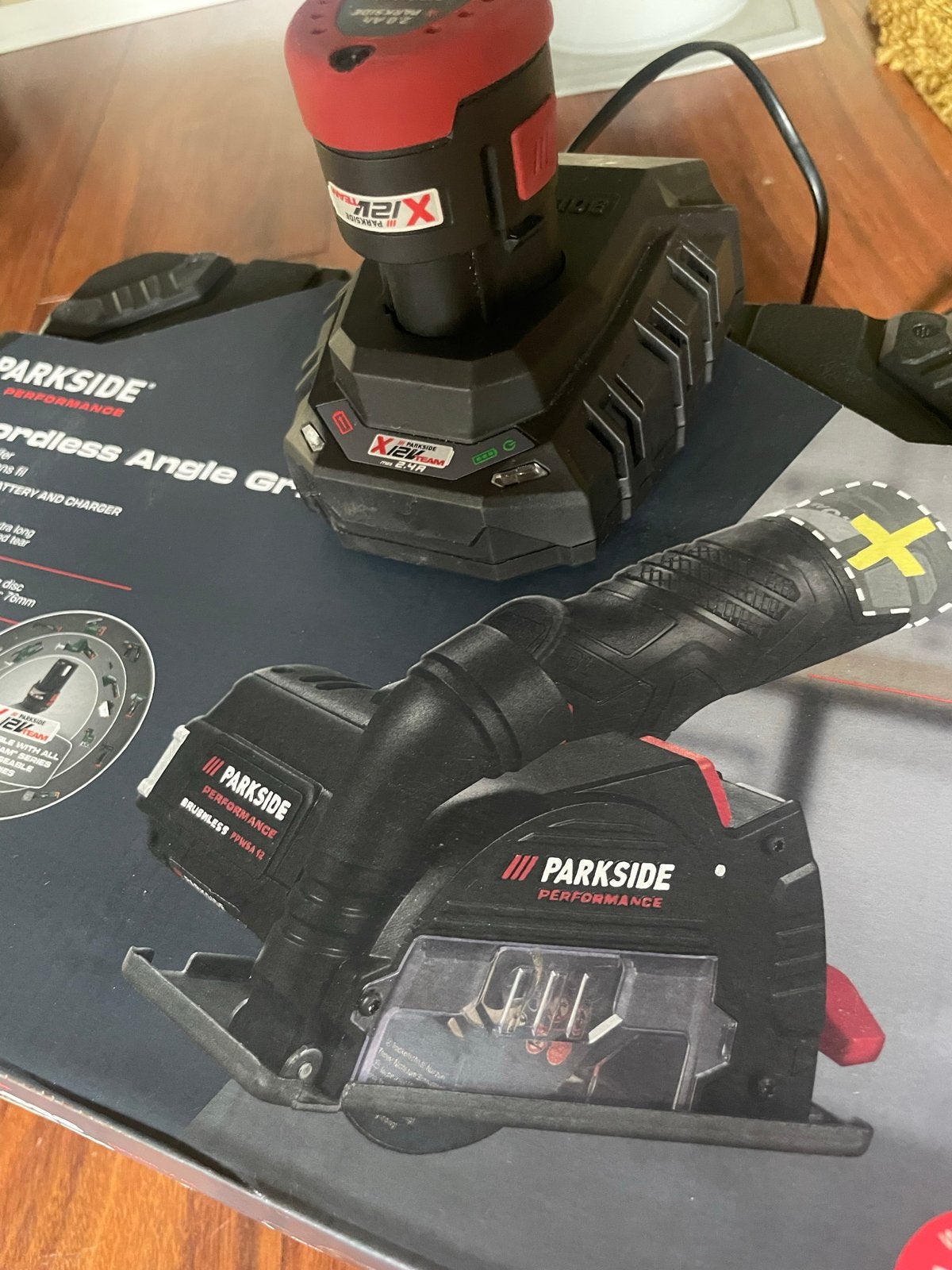 Parkside Performance 12V Accu Haakse Slijper met Lader, Ophalen of Verzenden, Zo goed als nieuw