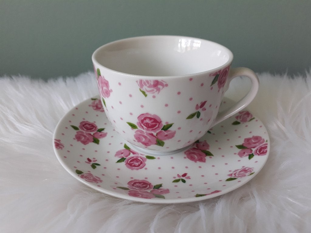 Roze kop en schotel met bloemenmotief geheel NIEUW (servies), Ophalen, Overige materialen, Nieuw, Overige stijlen