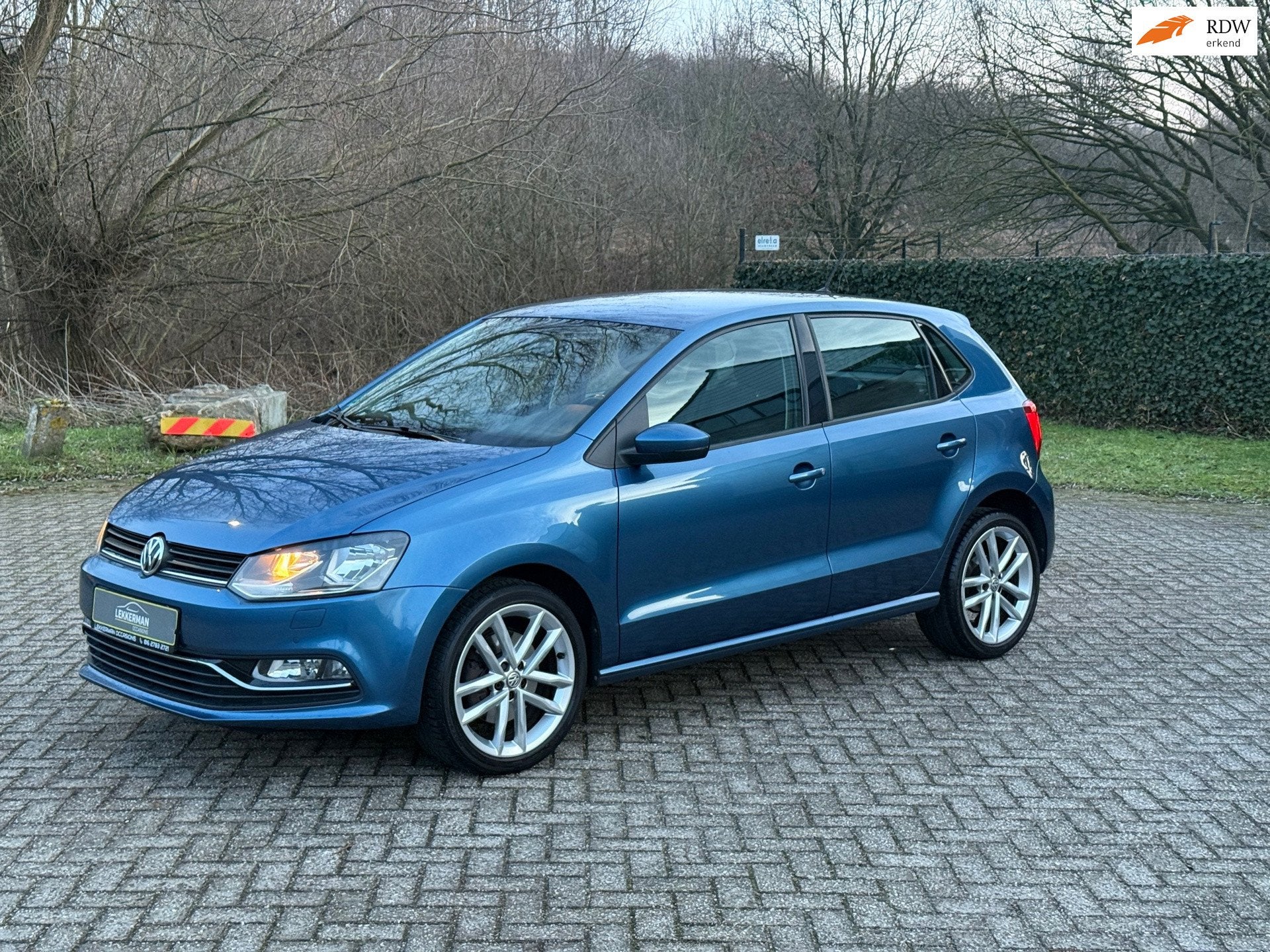 Volkswagen Polo 1.2 TSI Highline 110PK I 6BAK I ZEER MOOI I, Gebruikt, 4 cilinders, Blauw, Origineel Nederlands