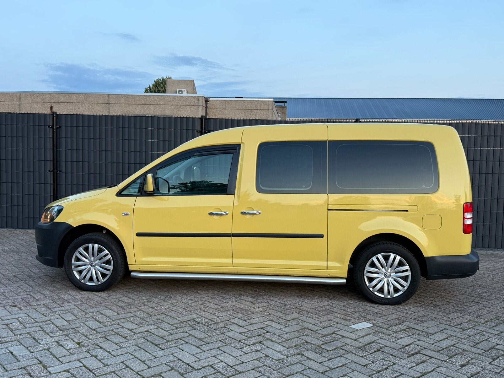 Volkswagen Caddy 1.6 TDI MARGE! Maxi Combi DSG 7P 2011, Auto's, Euro 5, 750 kg, 4 cilinders, Volkswagen