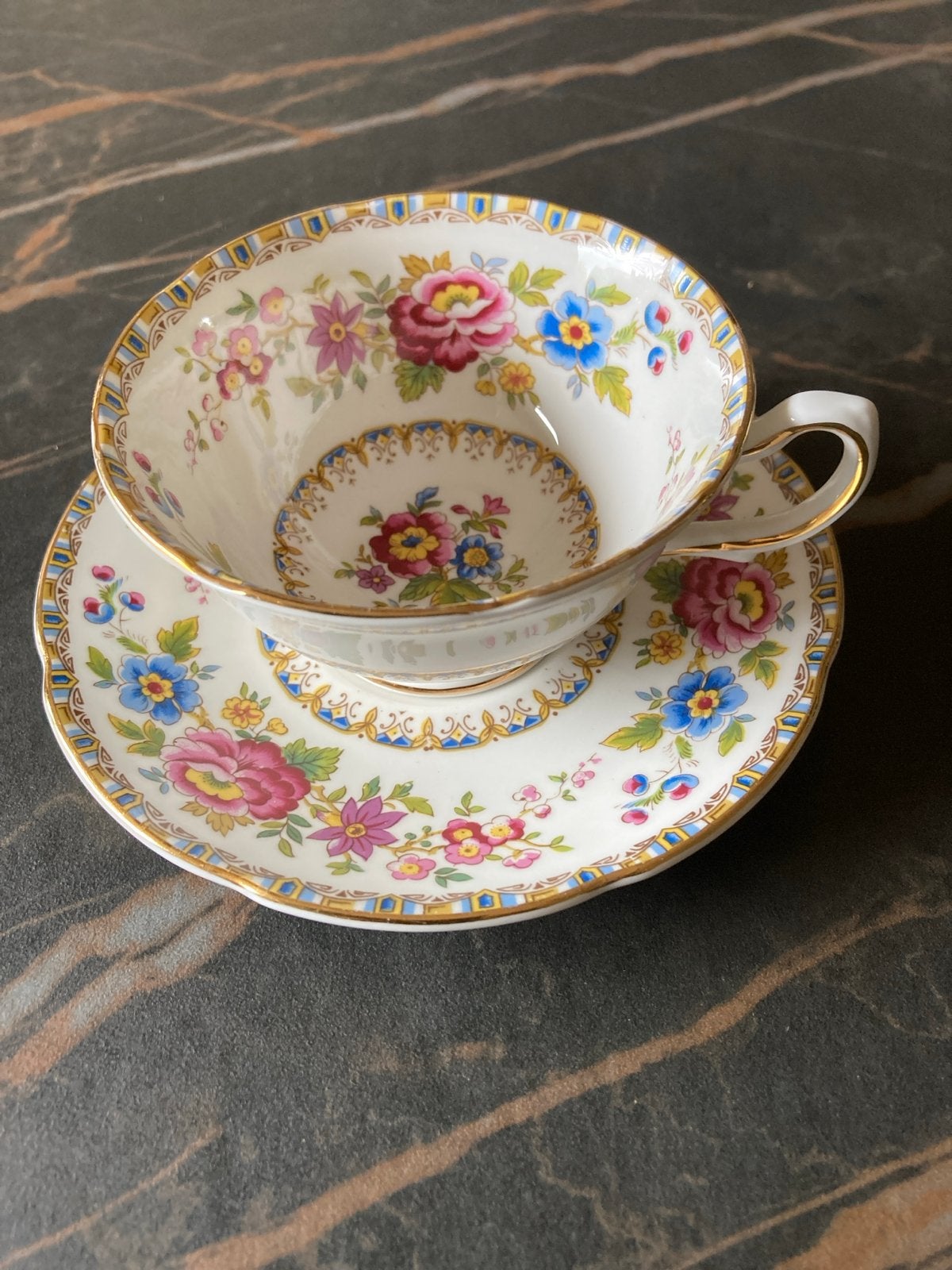 Royal Grafton Malvern Theekop en Schotel - Bloemenpatroon, Ophalen of Verzenden