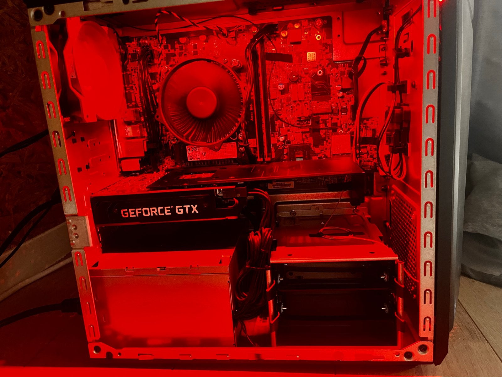 Gaming PC met GTX 1060 Super en Intel Core i5 DDR4 RAM 16GB, Ophalen, Acer Nitro, Zo goed als nieuw, Gaming
