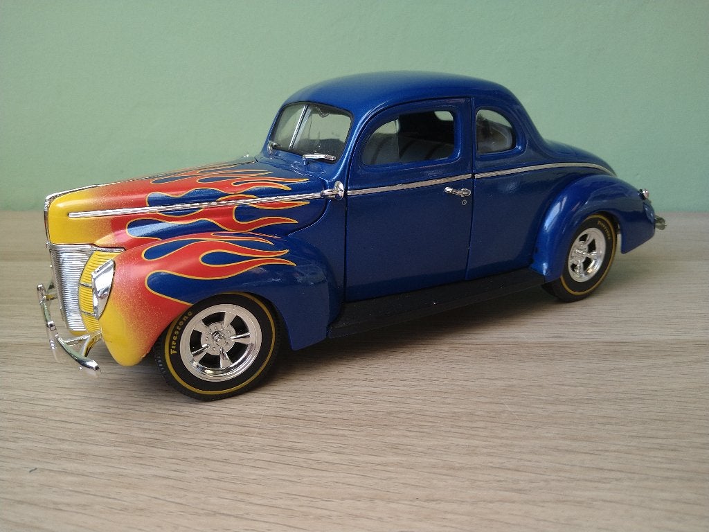 1940 Ford Coupe Hot Rod Custom Flames ERTL 1:18, Ophalen of Verzenden, Zo goed als nieuw, Auto, ERTL