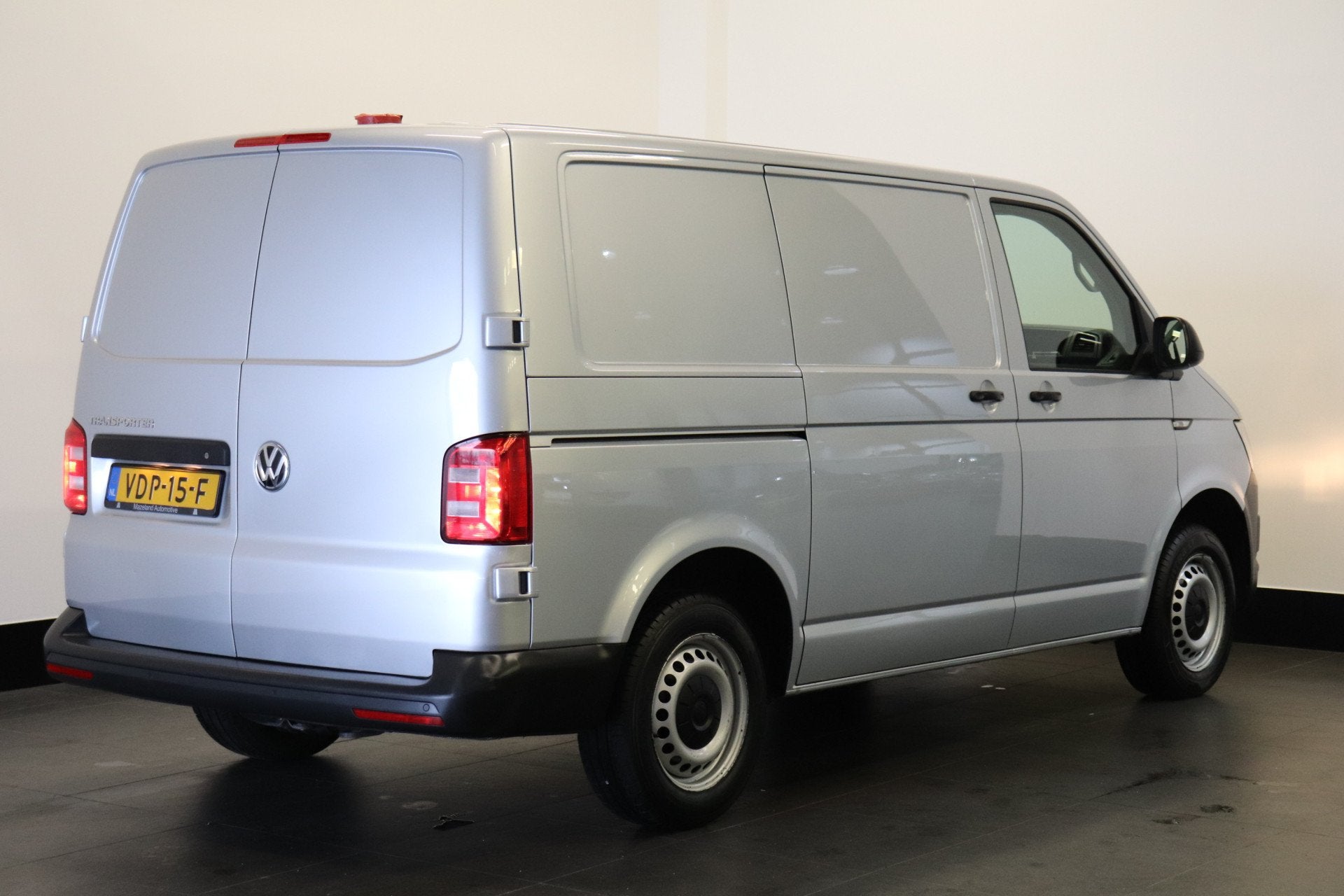 Volkswagen Transporter 2.0 TDI 150PK Automaat EURO 6 - Airco, Stof, Gebruikt, 4 cilinders, Volkswagen