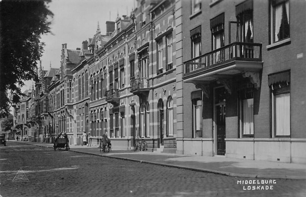 W324 Middelburg Loskade FOTOKAART uitg Kruithof Souburg, Ophalen of Verzenden, 1920 tot 1940, Gelopen, Zeeland