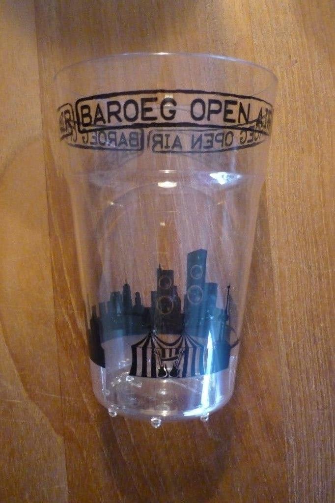 Plastic Beker '' BAROEG OPEN AIR '' (voor verzamelaar), Ophalen, Kunststof, Gebruikt, Overige typen