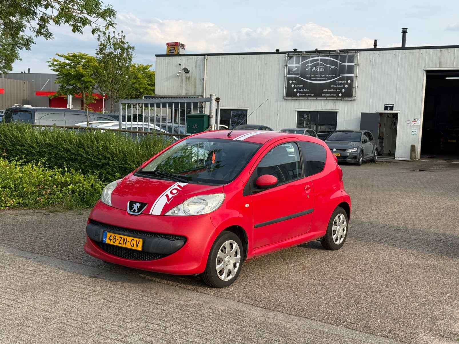 Peugeot 107 1.0 | Elekramen | Nieuwe koppeling, Auto's, Peugeot, Bedrijf, ABS, Airbags, Centrale vergrendeling, Elektrische ramen
