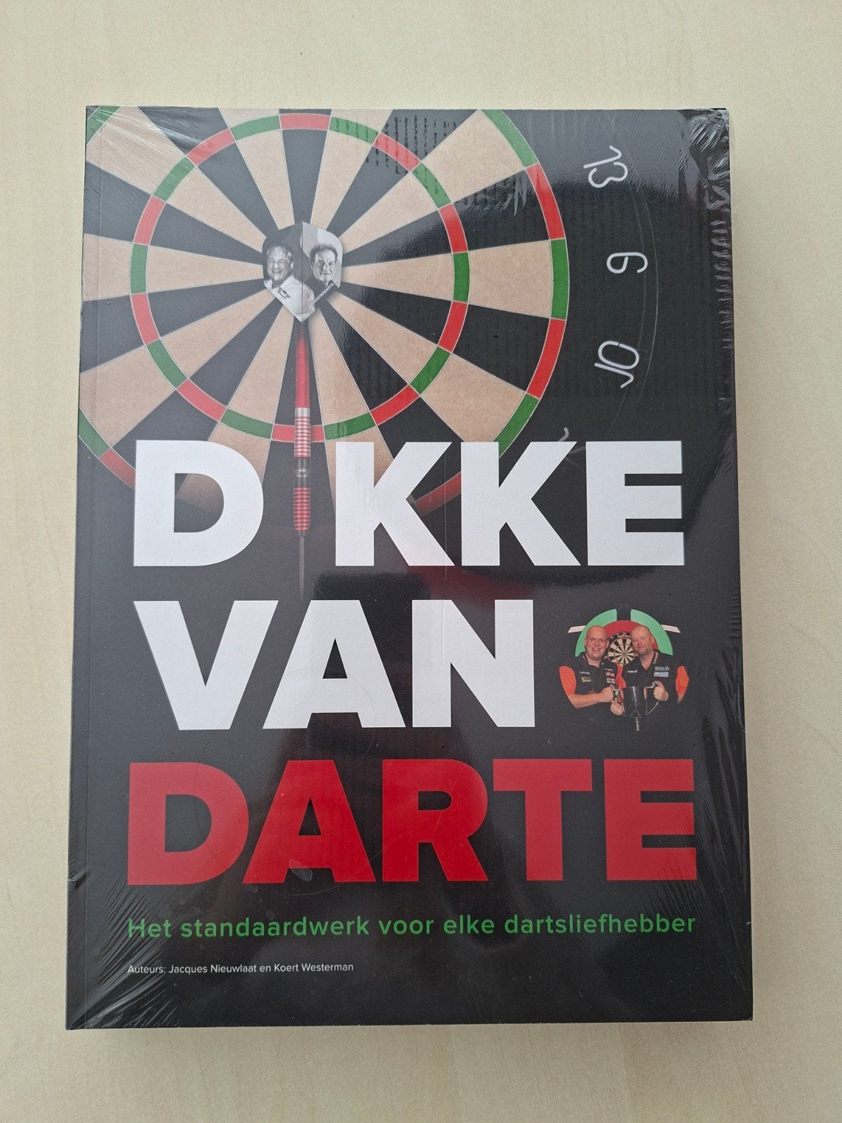 Dikke Van Darte: Het standaardwerk voor elke dartsliefhebber, Ophalen of Verzenden, Nieuw, Jacques Nieuwlaat en Koert Westerman