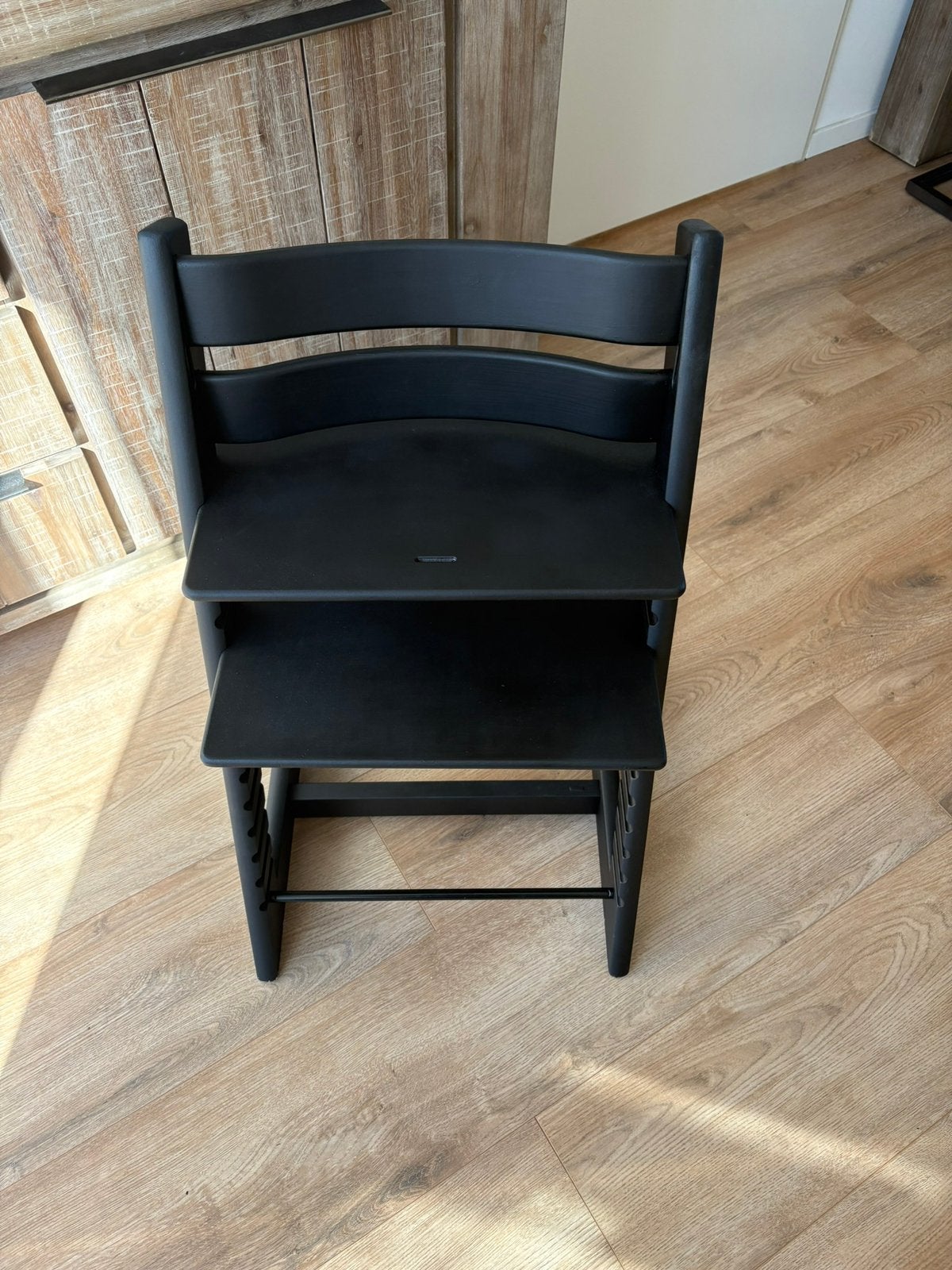 Stokke Tripp Trapp kinderstoel zwart, Ophalen, Zo goed als nieuw, Meegroeistoel