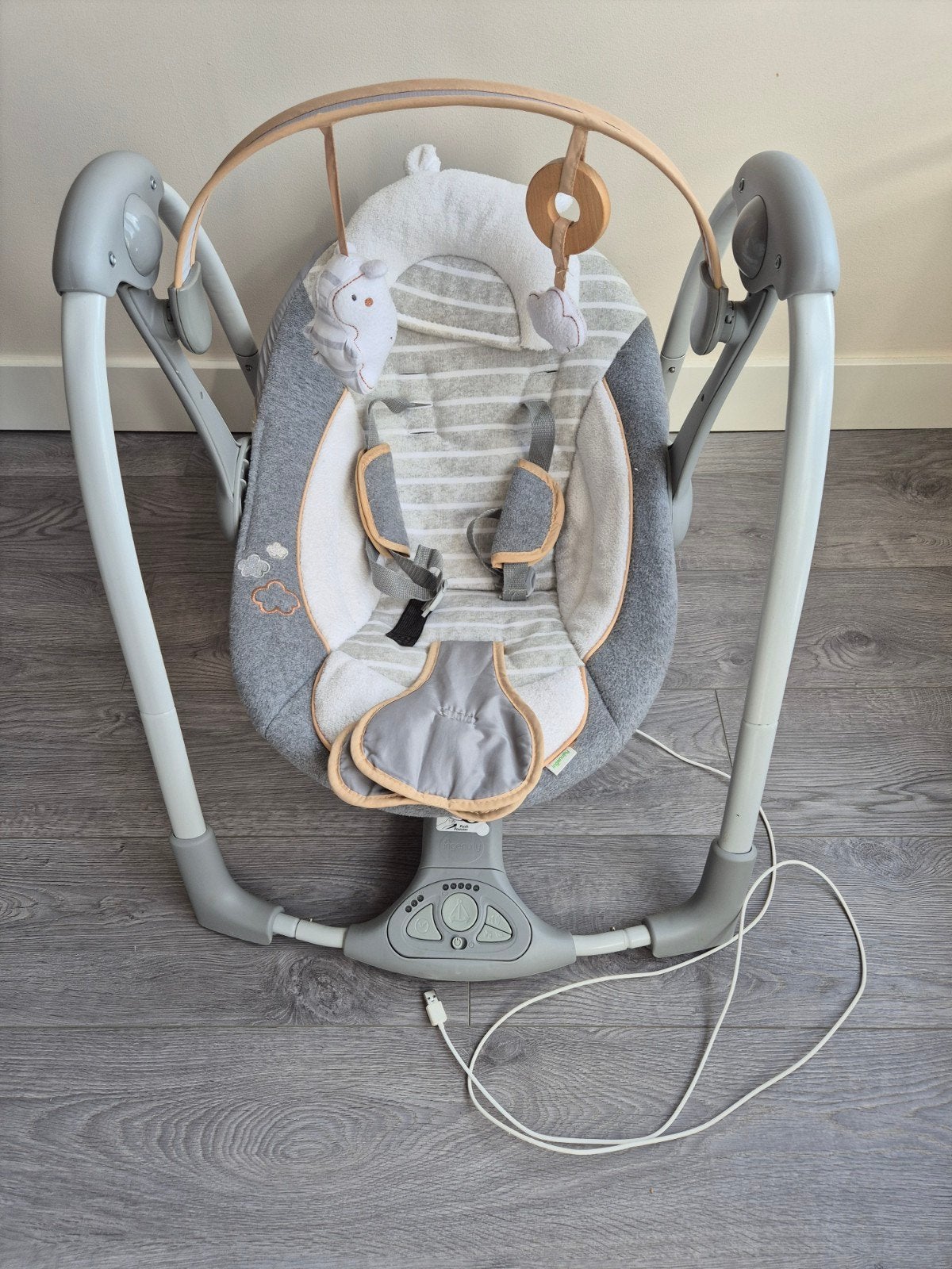 Ingenuity Schommelstoel - Zo goed als nieuw, Kinderen en Baby's, Schommelstoel, Met gordel(s) of riempje(s), Zo goed als nieuw