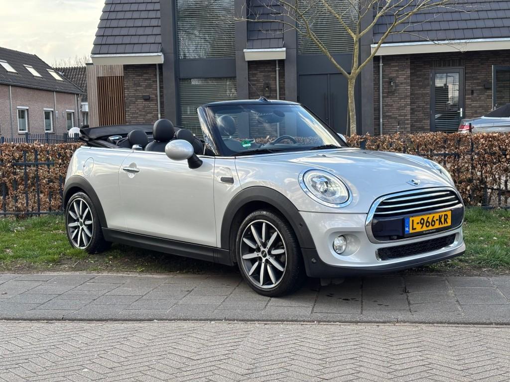 Mini COOPER Chilly ,Volleder int.,Navigatie,Bleutooth,Ledkop, Gebruikt, Cabriolet, Leder, Handgeschakeld