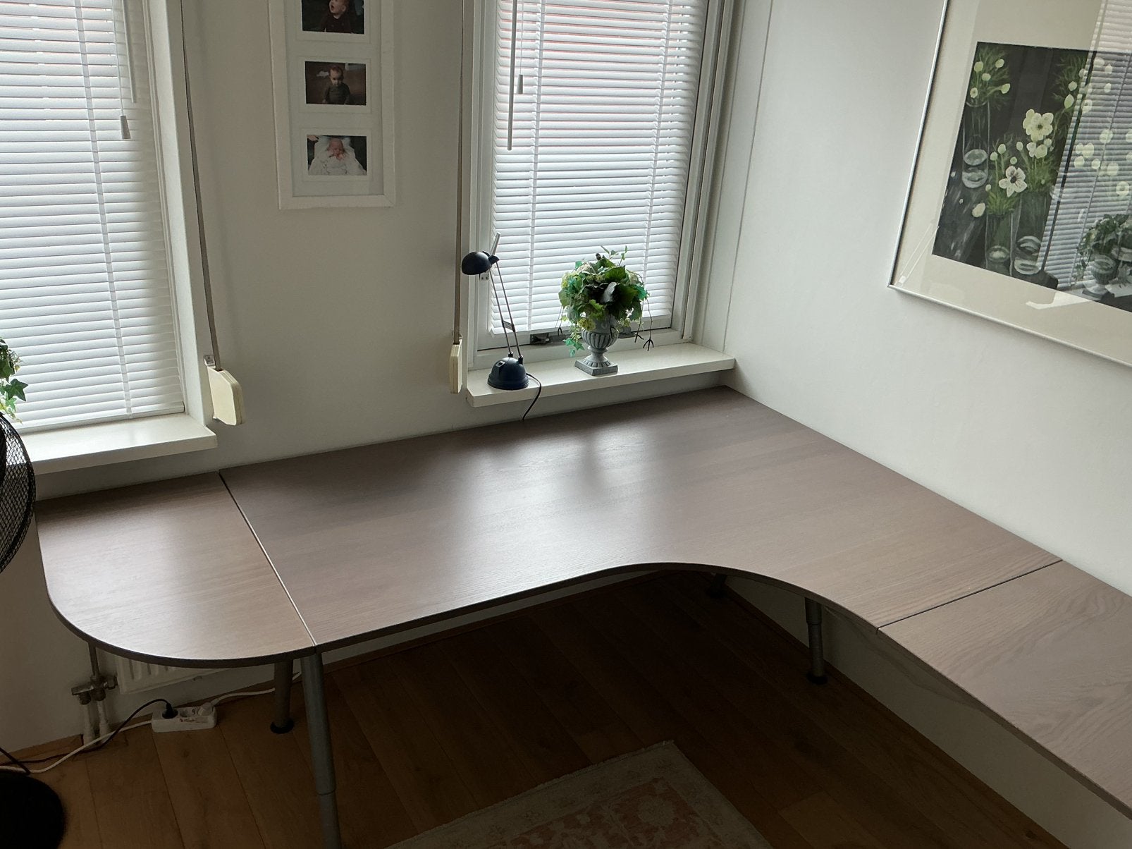 Ikea hoekbureau Galant, Huis en Inrichting, Ophalen, Zo goed als nieuw