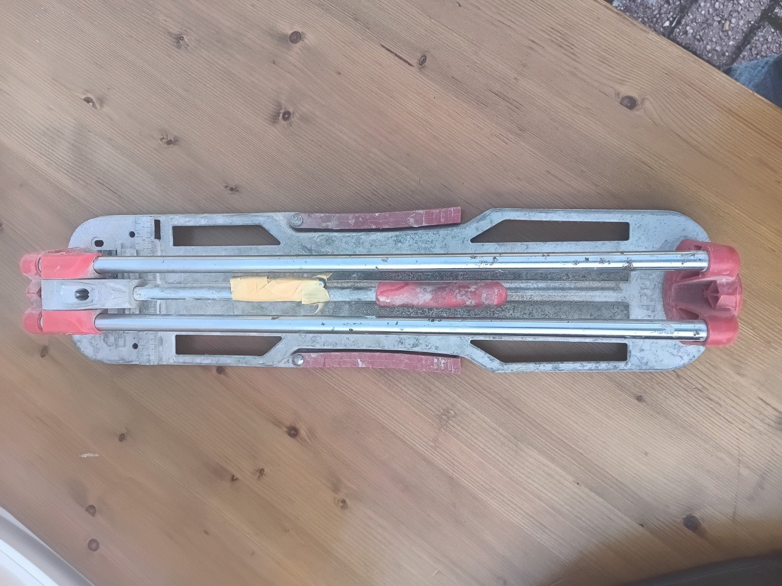 Rubi tegelsnijder inclusief snijwiel, Ophalen of Verzenden, Gebruikt, Snijgereedschap, Overige merken