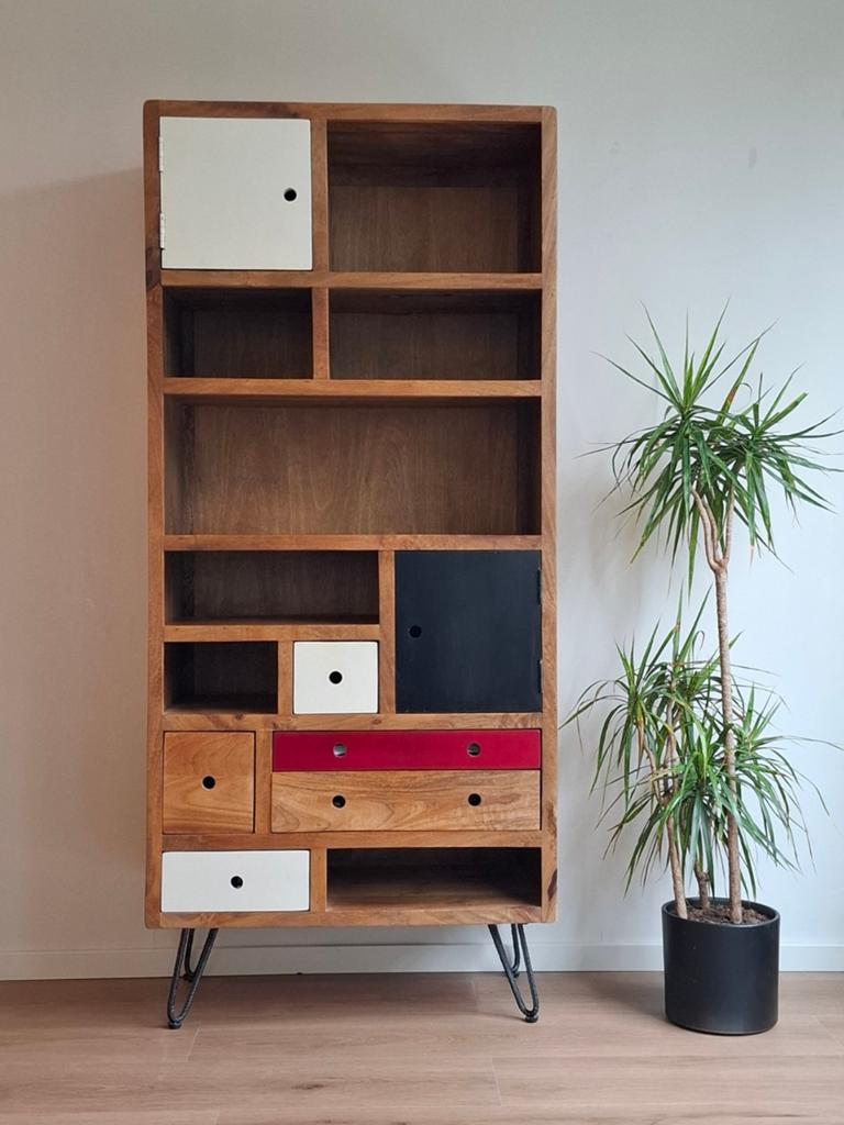 Design unieke vintage houten kast, Huis en Inrichting, Kasten | Boekenkasten, Zo goed als nieuw, 50 tot 100 cm, 150 tot 200 cm
