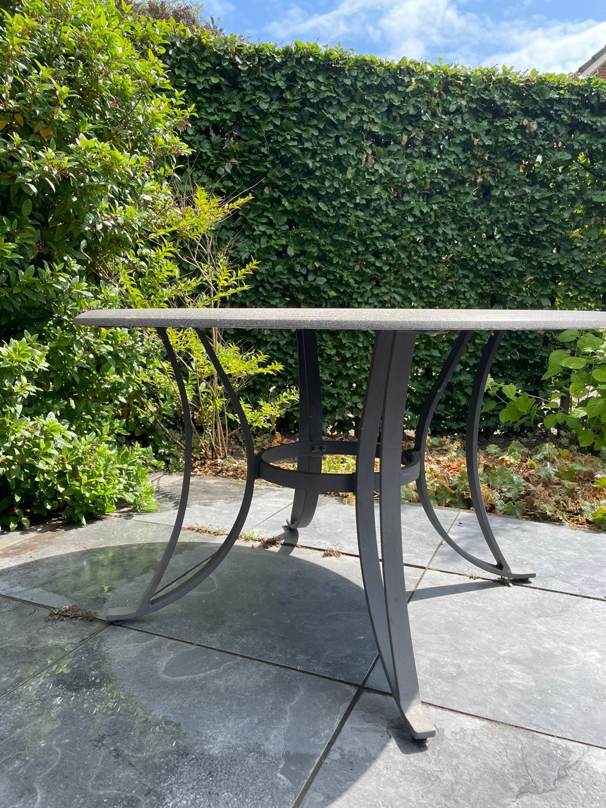 Ronde Hartman tuintafel diameter 120 cm, hoogte 70-75 cm, Ophalen, Gebruikt, Rond, Kunststof