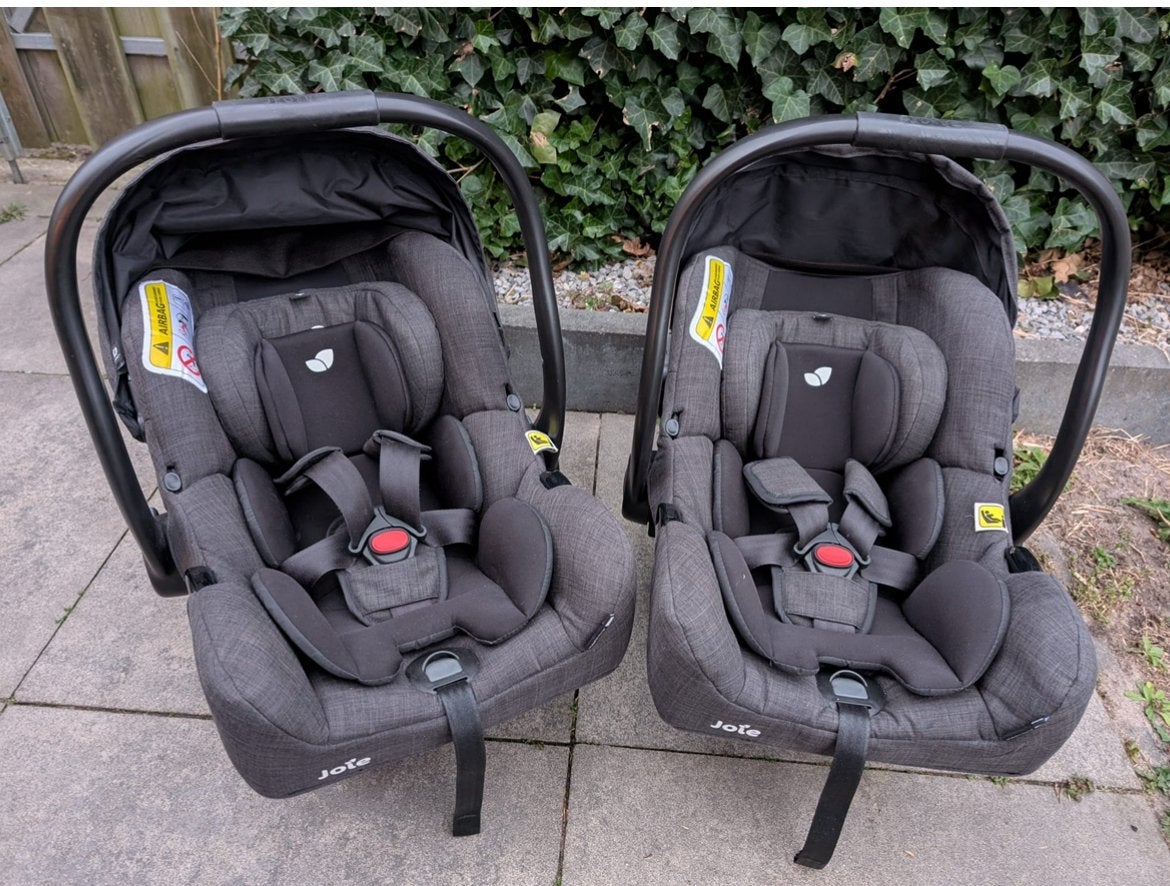 2x Joie autostoelen voor baby’s, Kinderen en Baby's, Tweelingen en Meerlingen, Ophalen, Zo goed als nieuw, Kinderwagen of Buggy