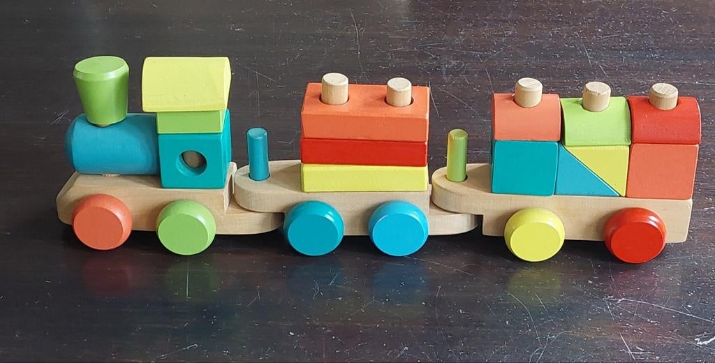 Trein, houten speelgoedtrein lengte 44 cm educatief, Ophalen of Verzenden, Zo goed als nieuw