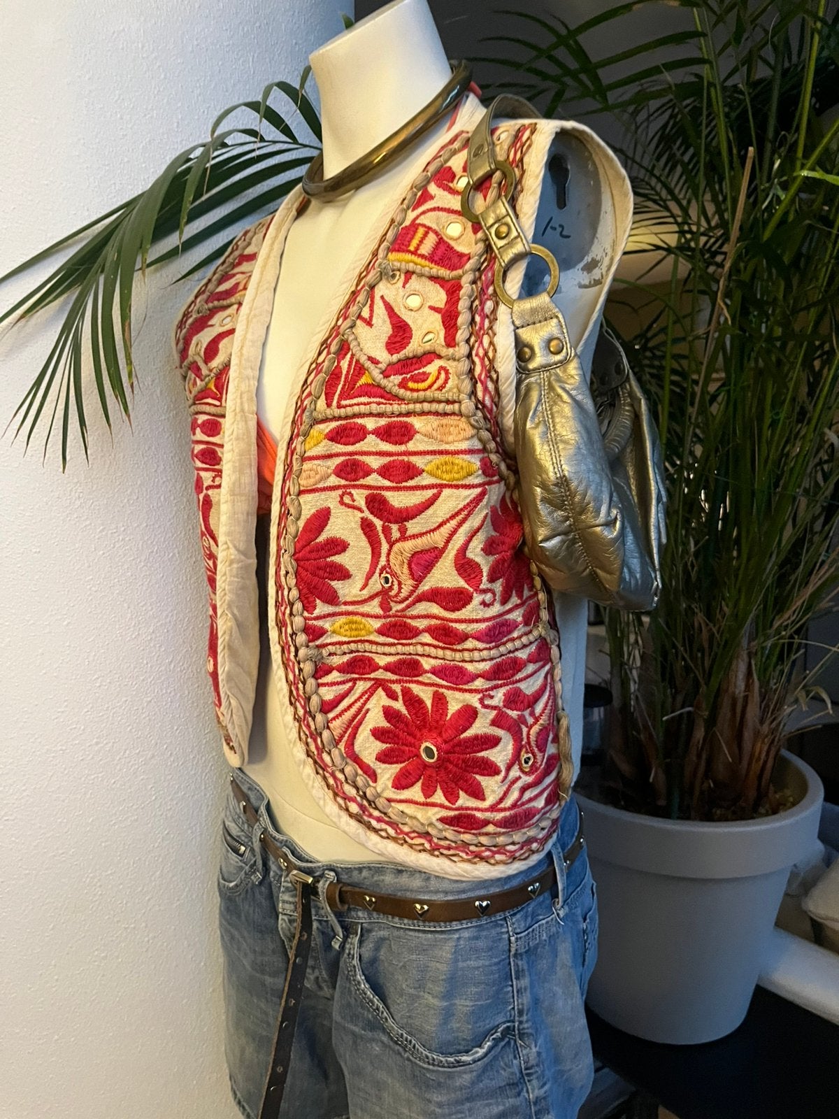 Gilet Maison Hotel, Kleding | Dames, Tops, Maat 38/40 (M), Beige, Ophalen of Verzenden, Zo goed als nieuw
