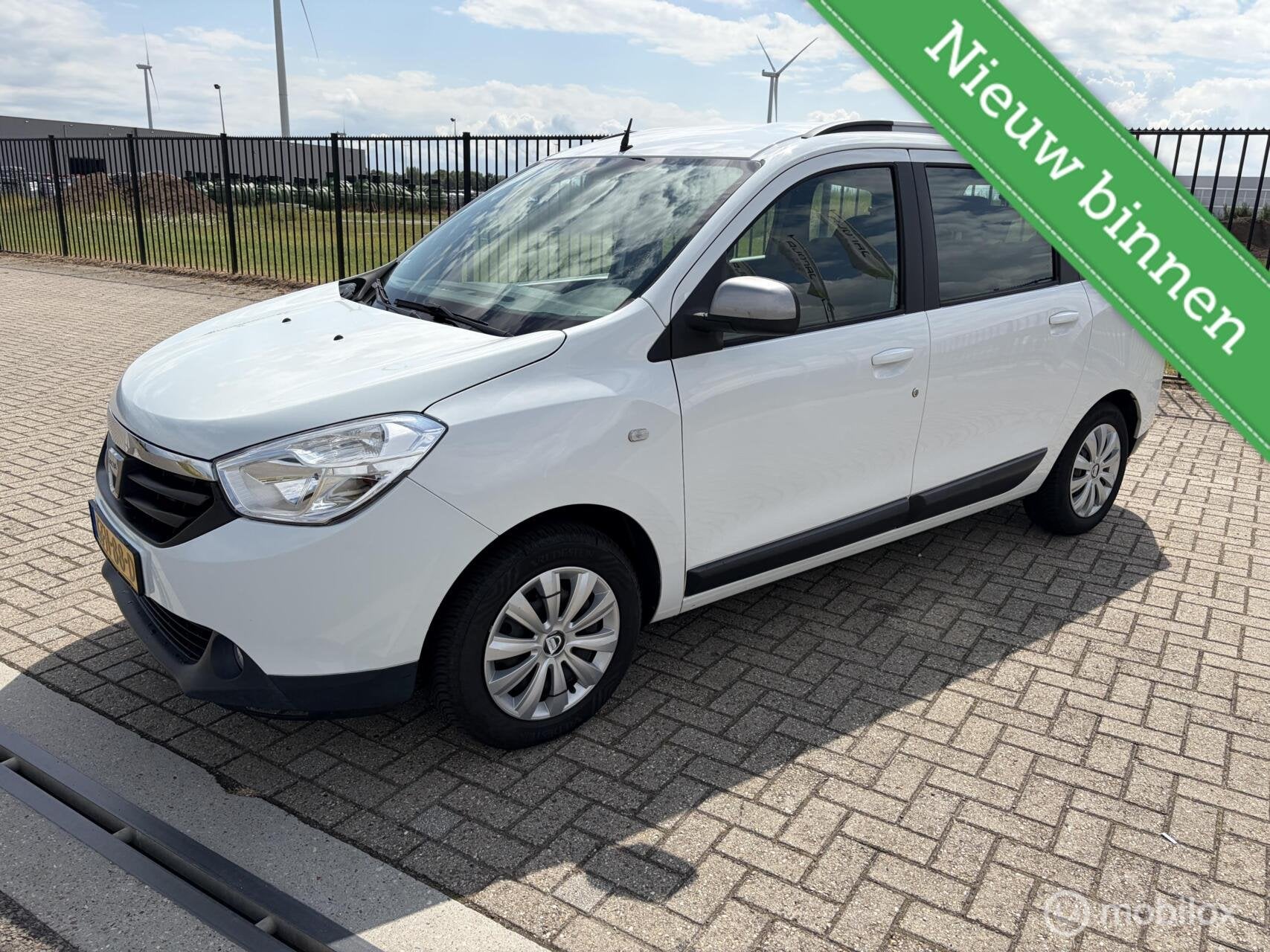 Dacia Lodgy 1.2 TCe Lauréate 7p., Auto's, Voorwielaandrijving, Startonderbreker, Gebruikt, Euro 6