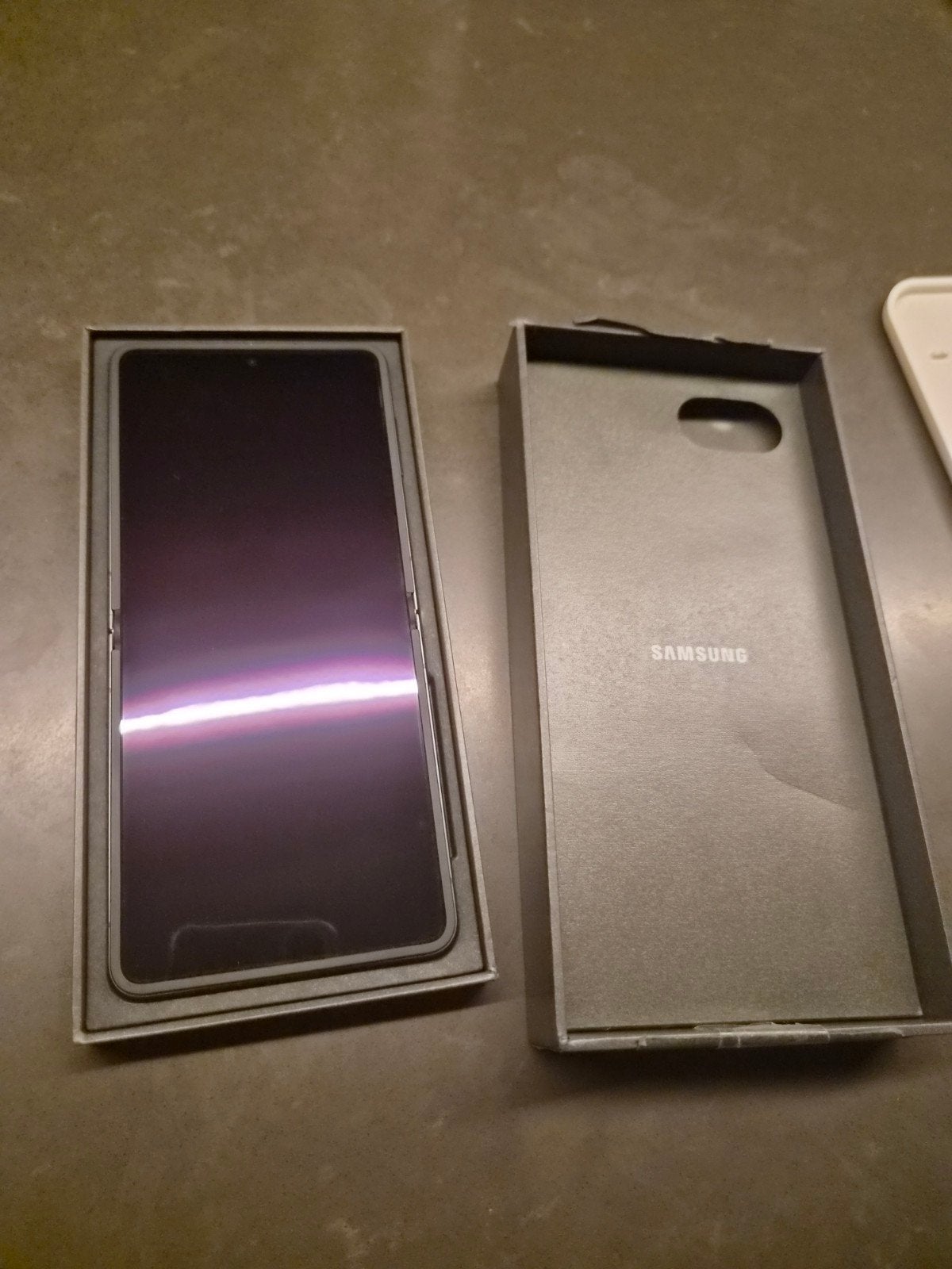 Samsung Galaxy Z 7 flip 256GB Zwart - Zo goed als nieuw
