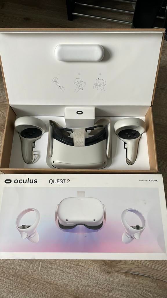 Oculus Quest 2 VR-bril met controllers, Ophalen of Verzenden, Gebruikt, VR-bril, Overige platformen