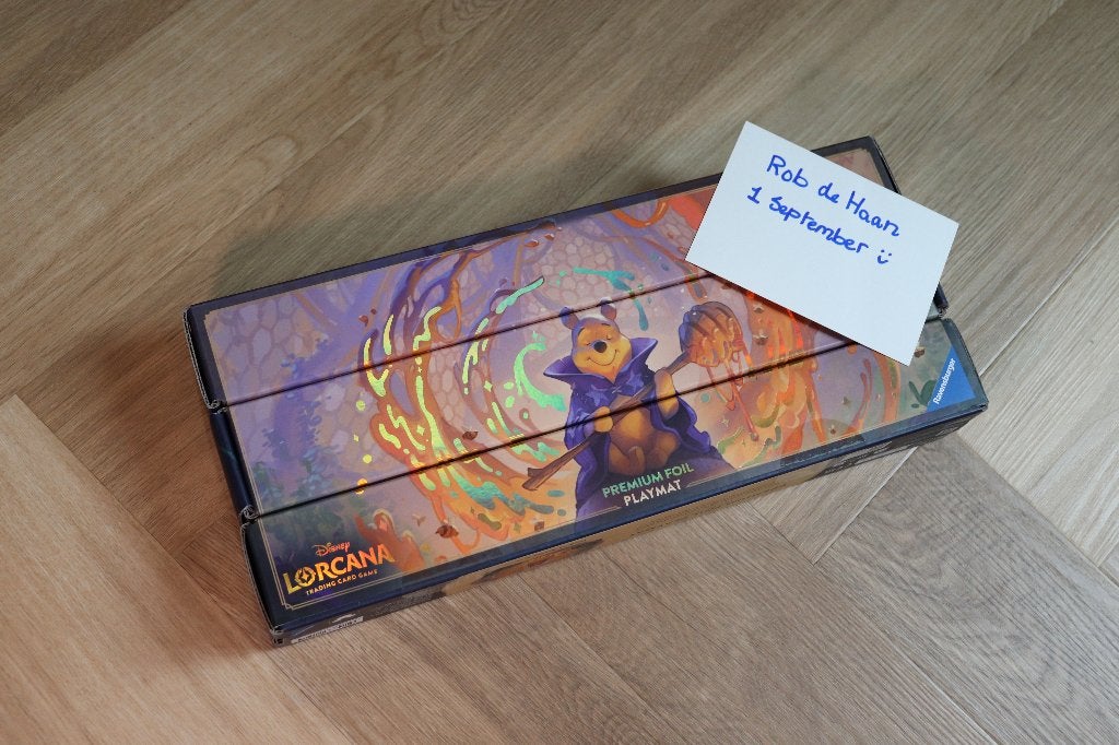 Disney Lorcana D23/NACC Premium Winnie the Pooh Foil Playmat, Ophalen of Verzenden, Nieuw, Overige typen, Foil