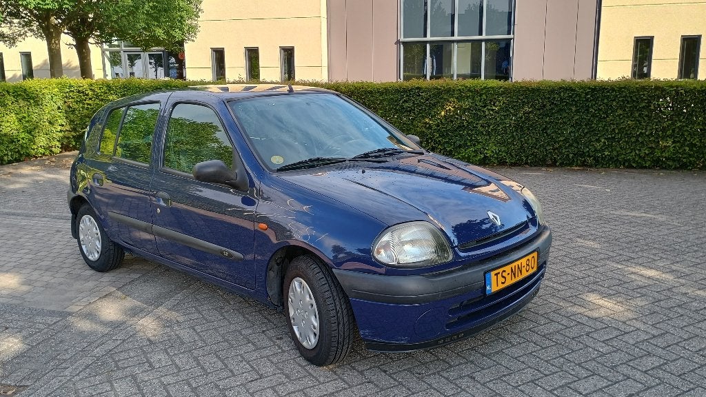 Renault Clio 1.2 1998 Blauw, Auto's, Renault, 31 €/maand, 4 cilinders, Origineel Nederlands, Handgeschakeld