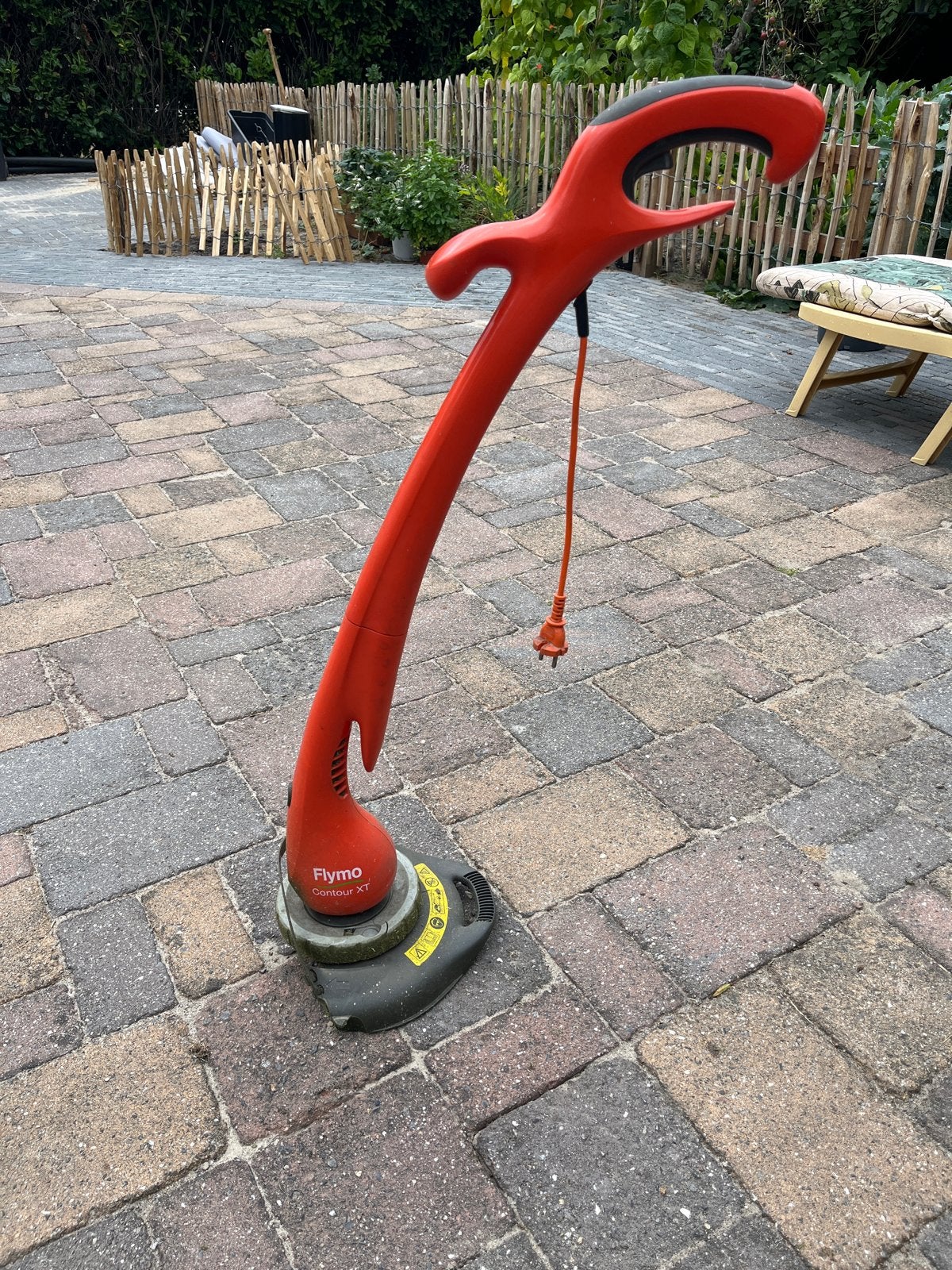 Flymo Contour XT elektrische grastrimmer, Ophalen, Cirkelmaaier, Gebruikt, Elektrische grasmaaier