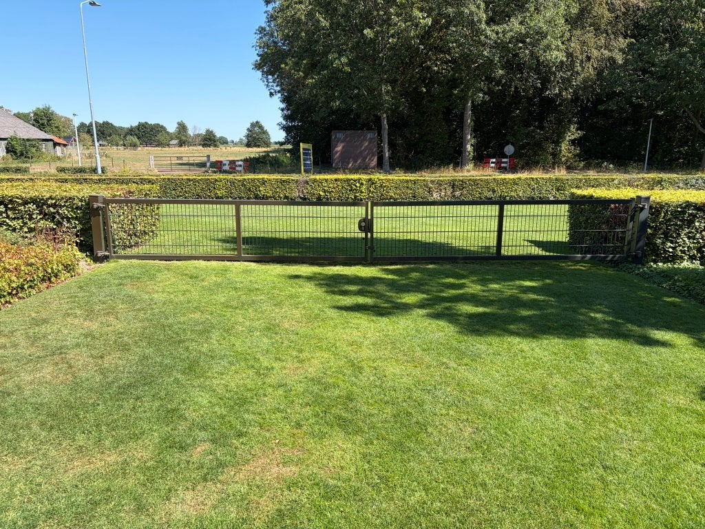 Draaipoorten met doorgang van 7,0 meter en 3,3 meter, Tuin en Terras, Gebruikt, Staal, Ophalen of Verzenden, Minder dan 100 cm