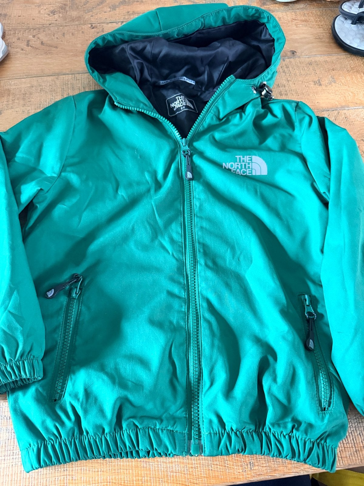 The North Face Jas Groen Maat 5-6 Jaar, Ophalen of Verzenden, Zo goed als nieuw, Jongen of Meisje