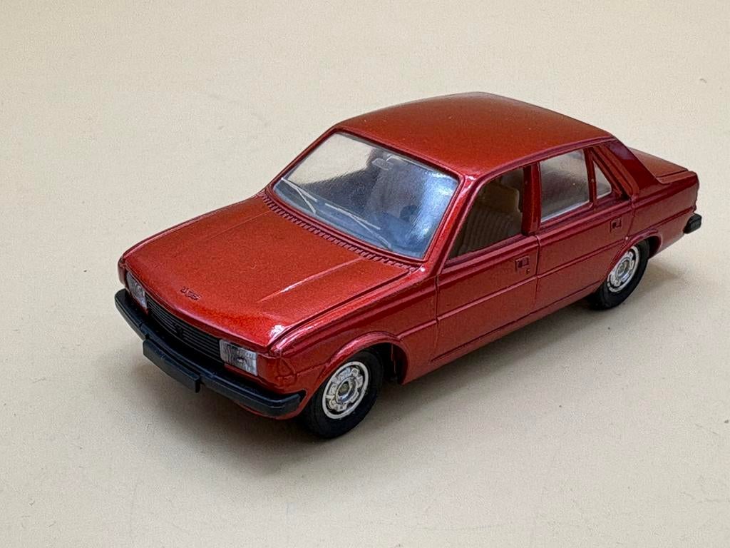 Peugeot 305 1:43 Solido, Ophalen of Verzenden, Gebruikt, Auto, Solido
