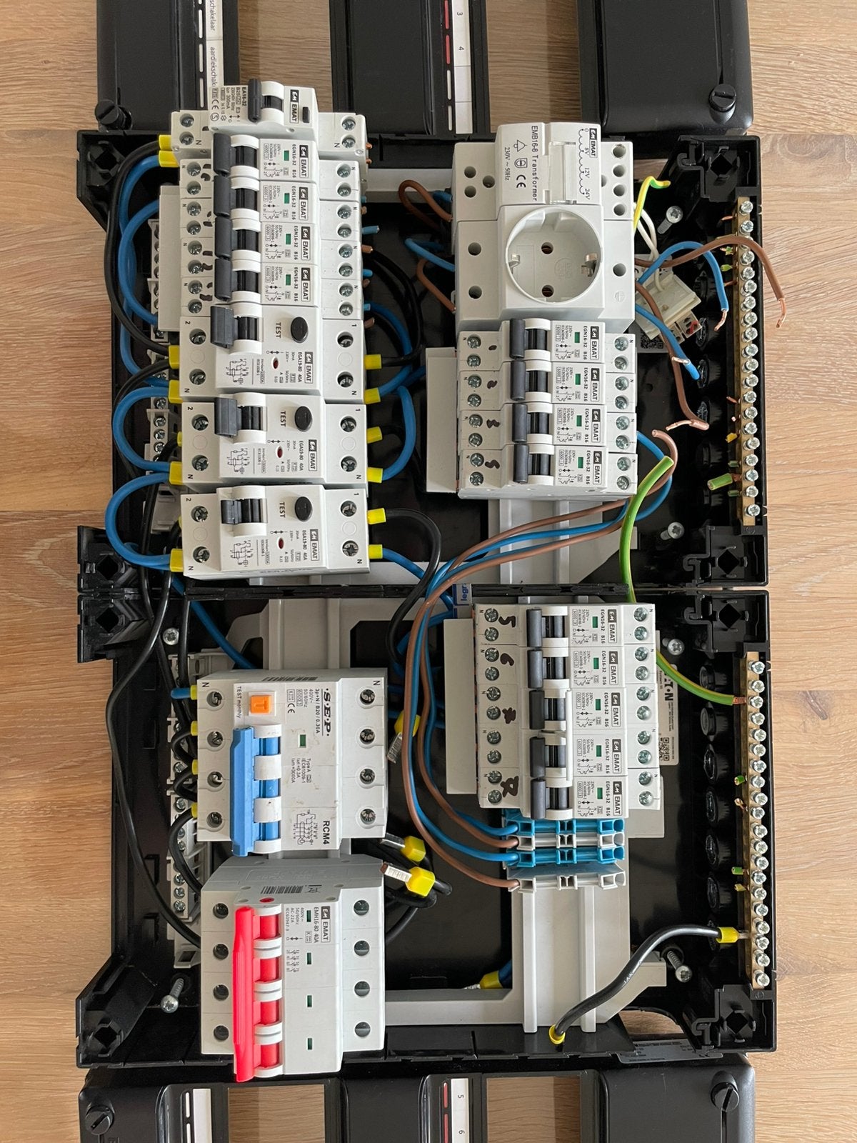 Eaton groepenkast compleet – slechts 2 jaar gebruikt, Ophalen of Verzenden, Zo goed als nieuw, Overige typen