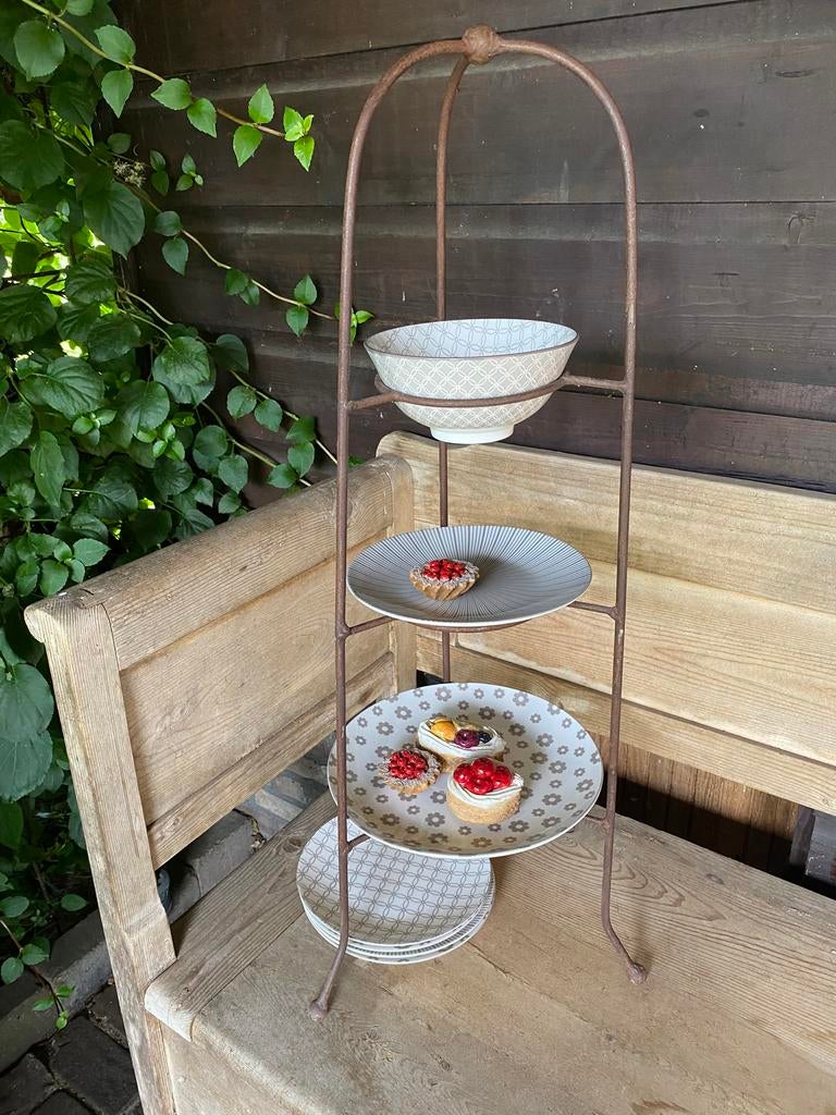 Brocante hoge ijzeren etagère en Petit Fours/gebakjes, Ophalen, Nieuw