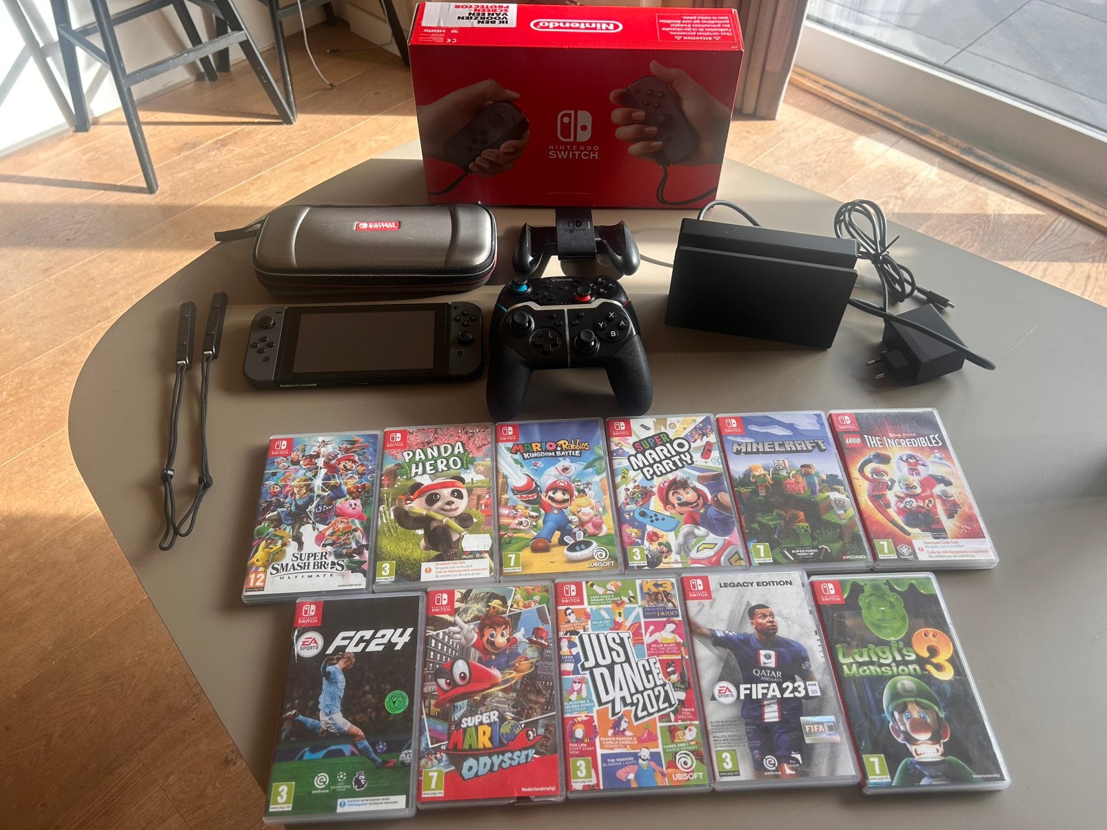 Nintendo Switch incl 9 spellen - complete set!, Spelcomputers en Games, Met games, Ophalen of Verzenden, Zo goed als nieuw, Switch Original