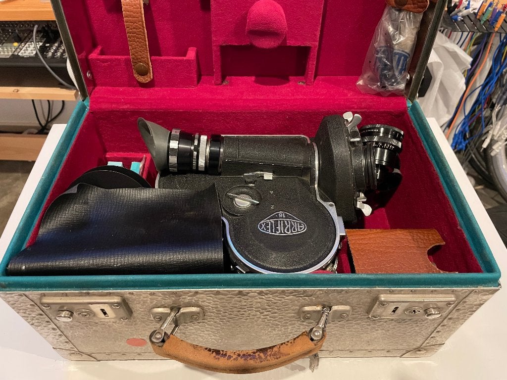 Arriflex 16mm filmcamera in nieuwstaat, Ophalen, 1960 tot 1980, Filmcamera