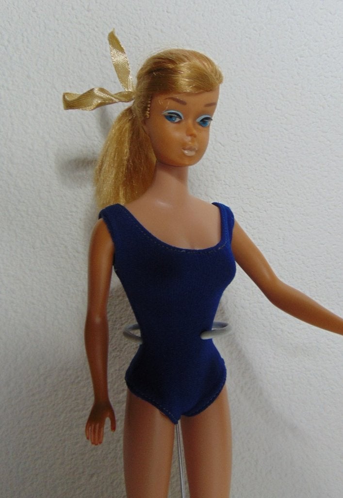 Mooie Swirl ponytail Barbie in blauw badpak, Ophalen of Verzenden, Gebruikt, Pop