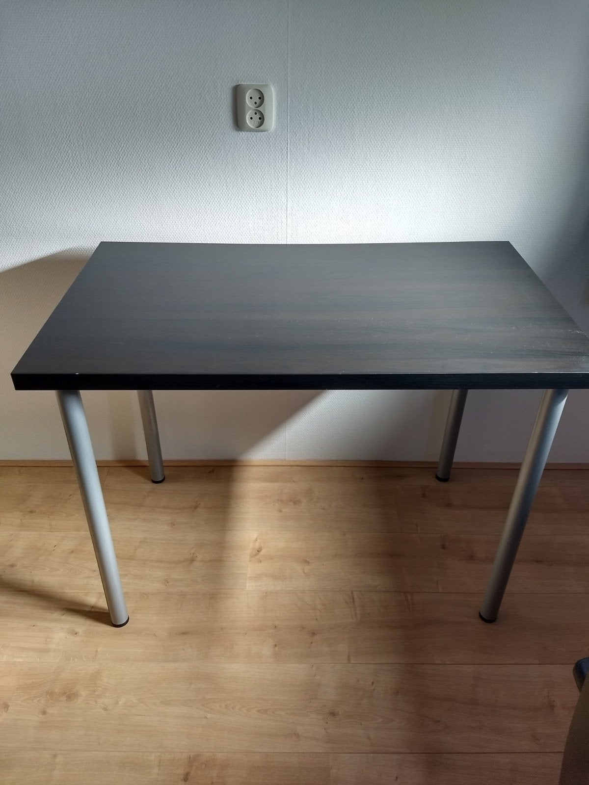 IKEA LINNMON/ADILS Tafel - Zwart met zilveren poten, Ophalen, Gebruikt, Modern, functioneel, 75 cm of meer