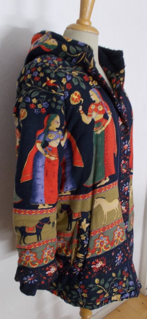 Folklore/babooshka aparte print jas met capuchon! M, Verzenden, Zo goed als nieuw, Maat 38/40 (M), Meerkleurig