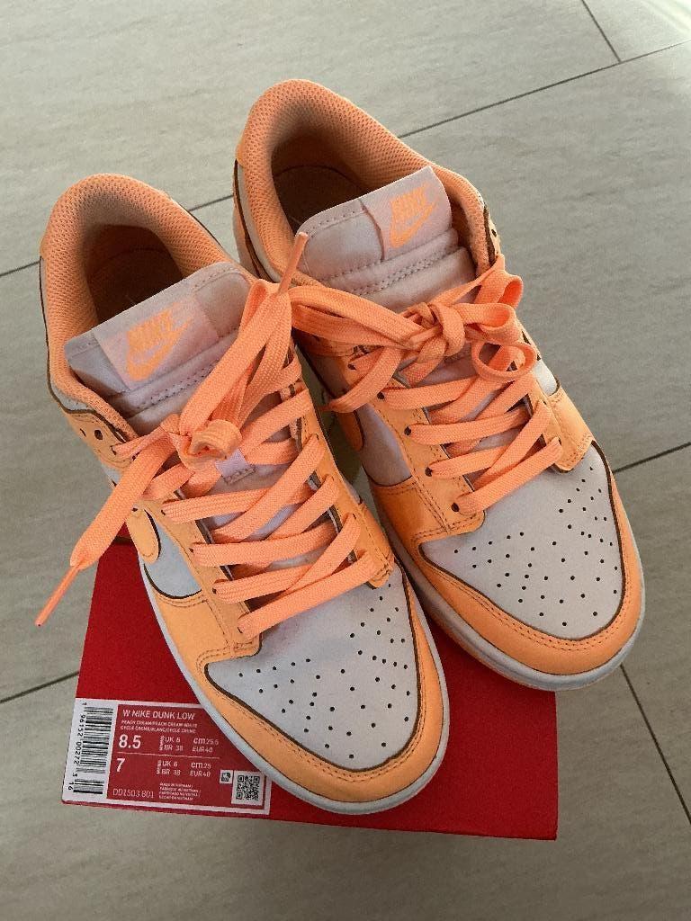 Nike dunk low met doos maat 40 ZGAN, Nike, Oranje, Ophalen of Verzenden, Sneakers of Gympen