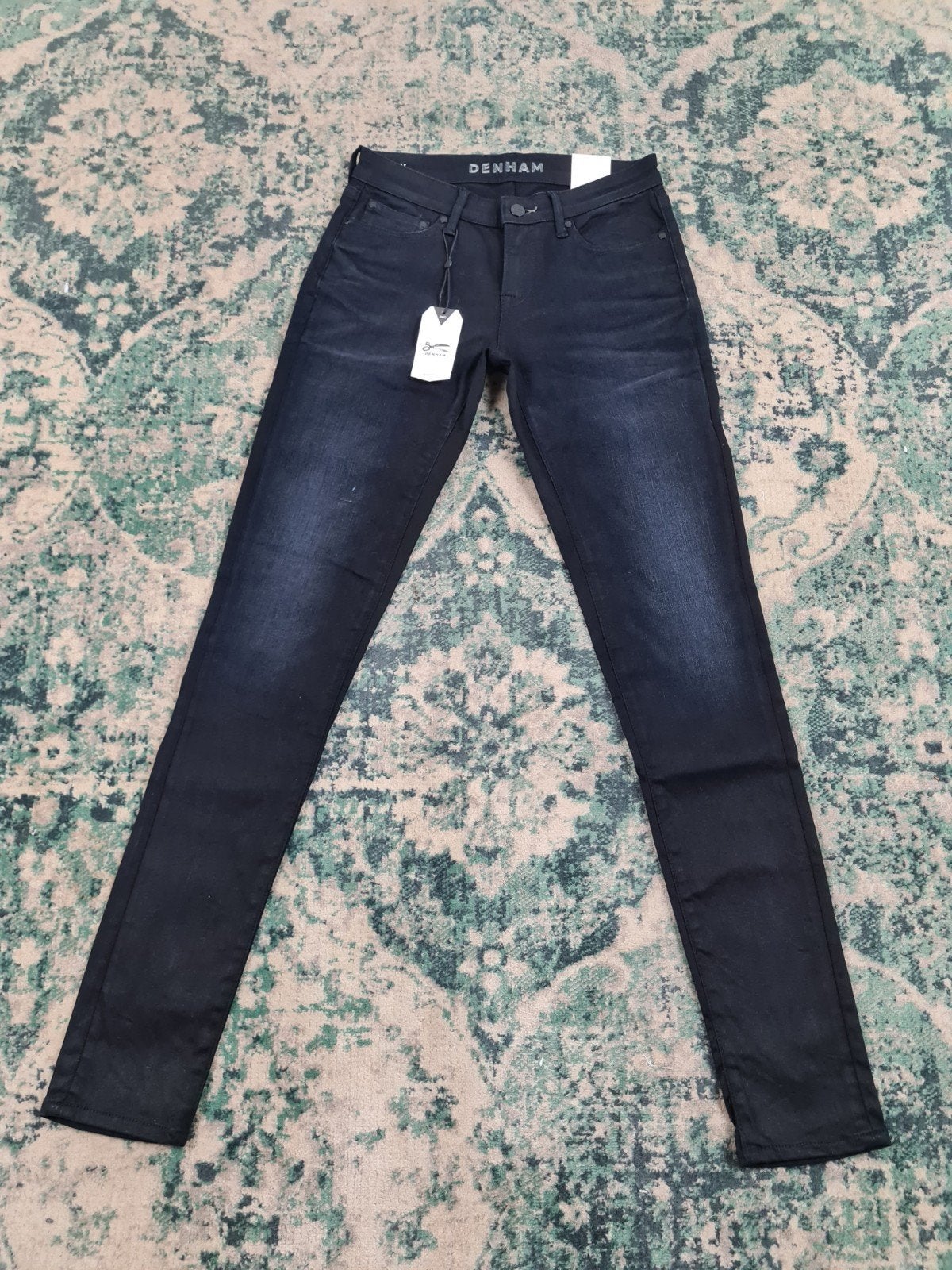 Denham Spray Super Tight Fit W28 L32 Zwart Nieuw Tulsi2832, Denham, Zwart, Nieuw, Ophalen of Verzenden