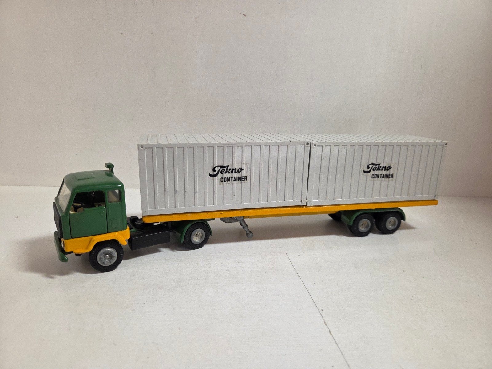 Tekno Volvo F89 containeroplegger, ., Zo goed als nieuw, ., Ophalen of Verzenden